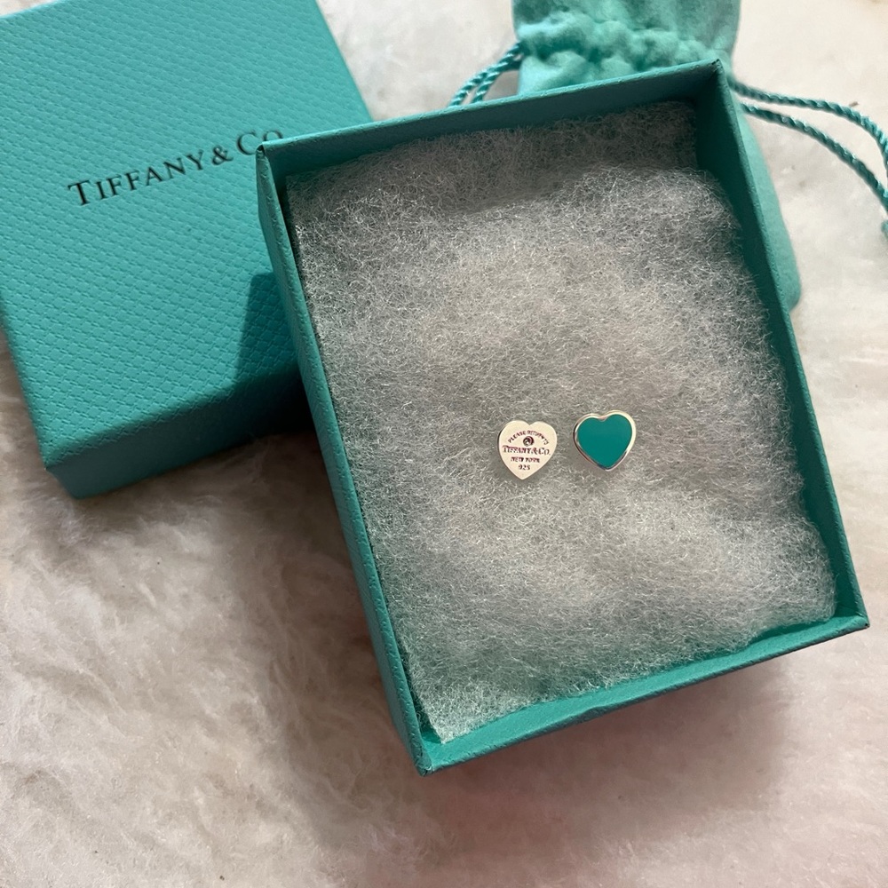 Tiffany Co Heart Pendant Earrings